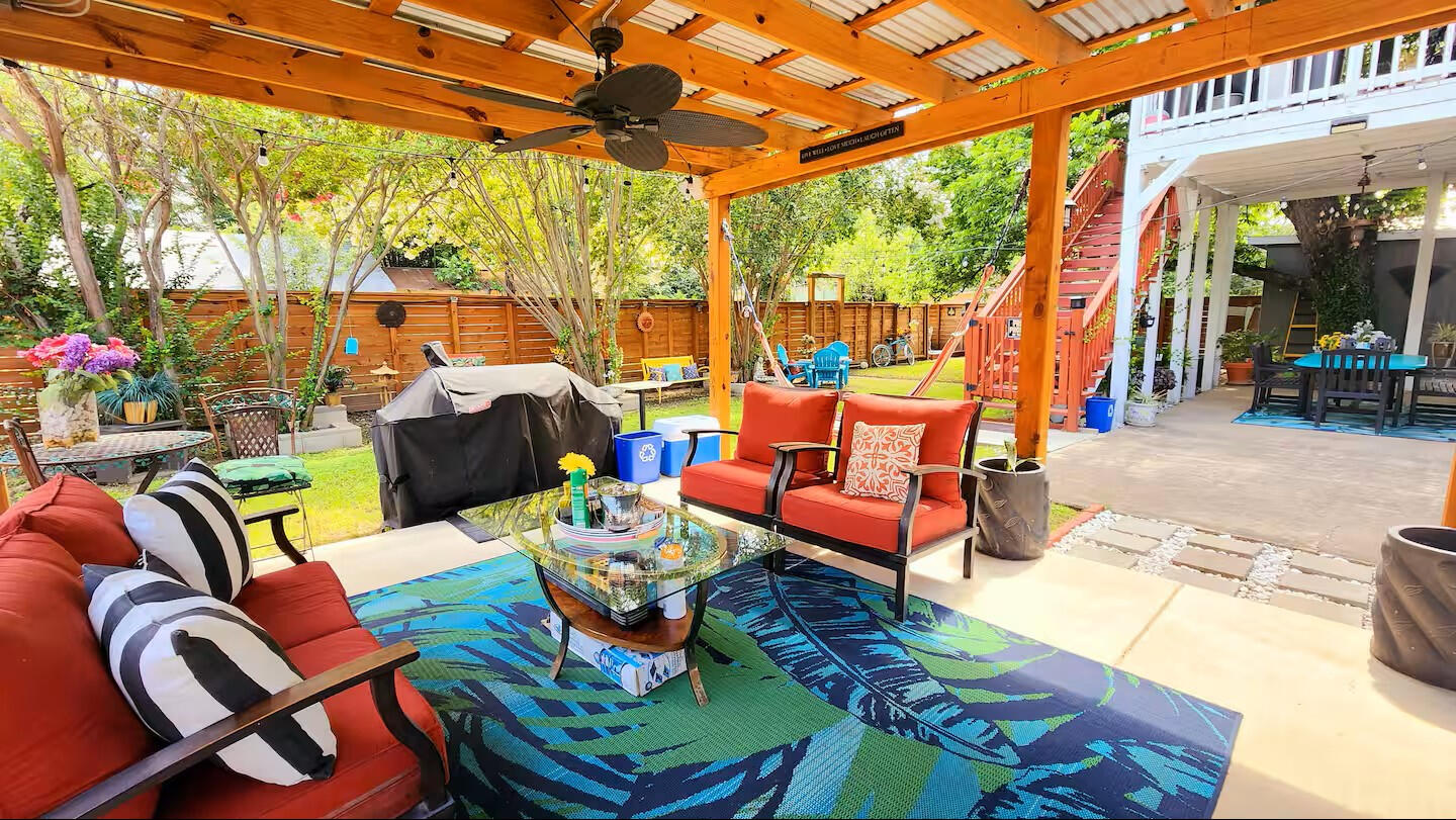 Covered Patio Lounge • Outdoor Seating &amp; Grill Area